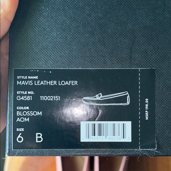 Coach Pink Flats with Suede Texture and Slip-On Design - Picture 3 of 6